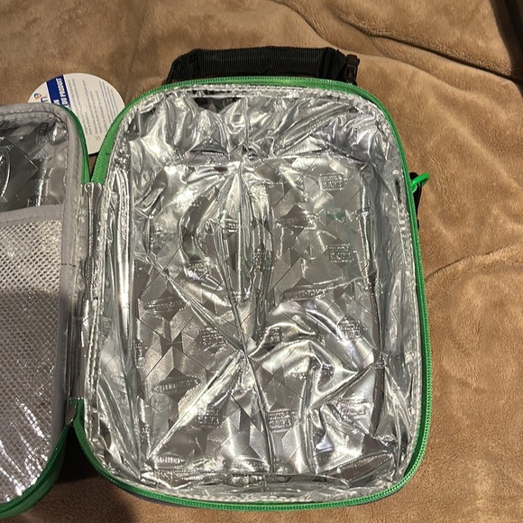 Brand new unisex lunch box Columbia - Picture 5 of 8